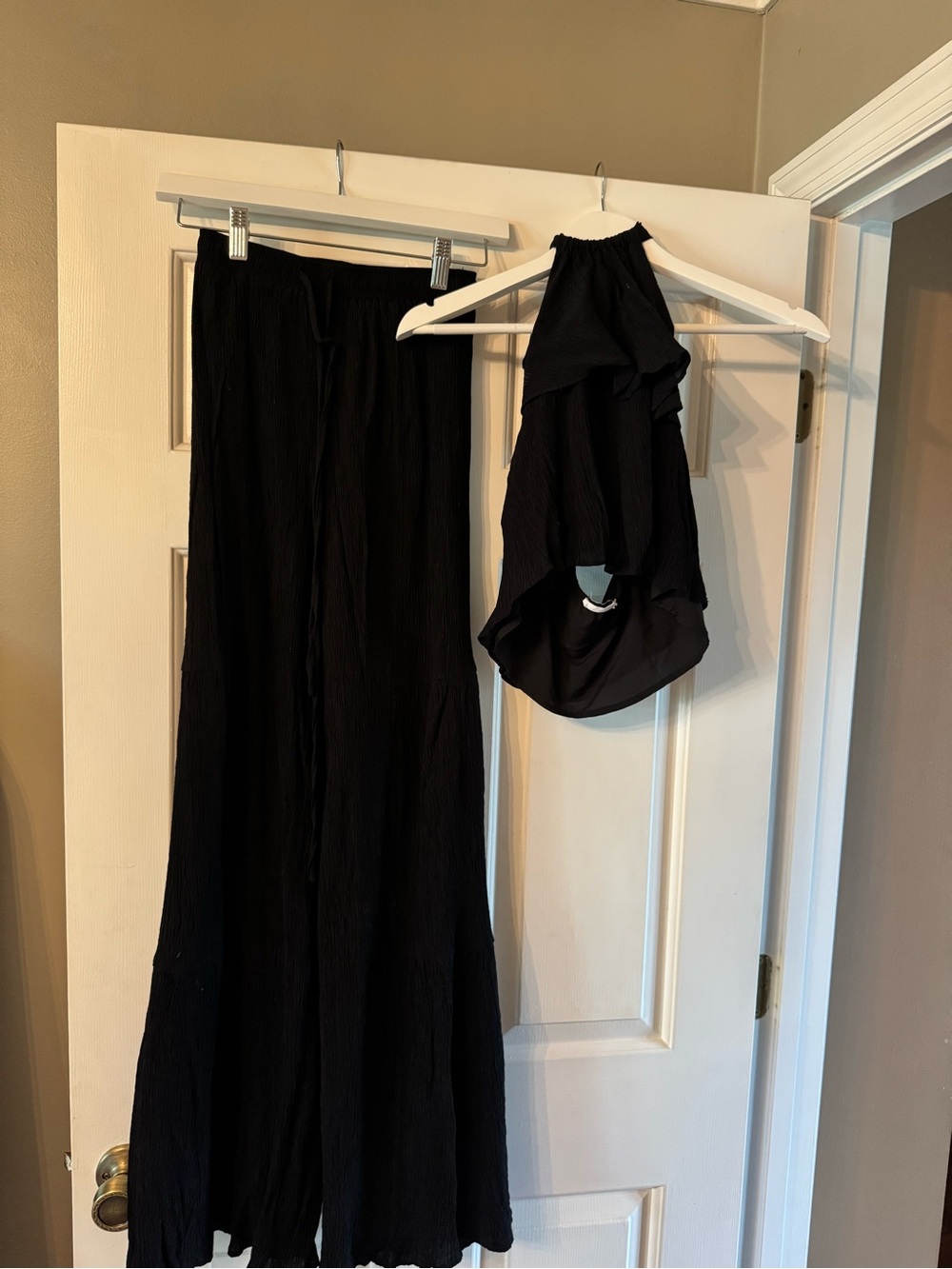 vestique Black Crinkle Wide-Leg Women's Pants and Halter Crop Top Set